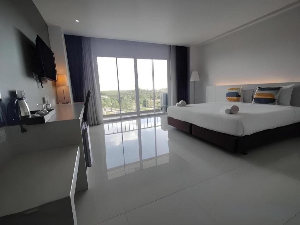 Chaisaeng Villa Sing Buri Exterior foto